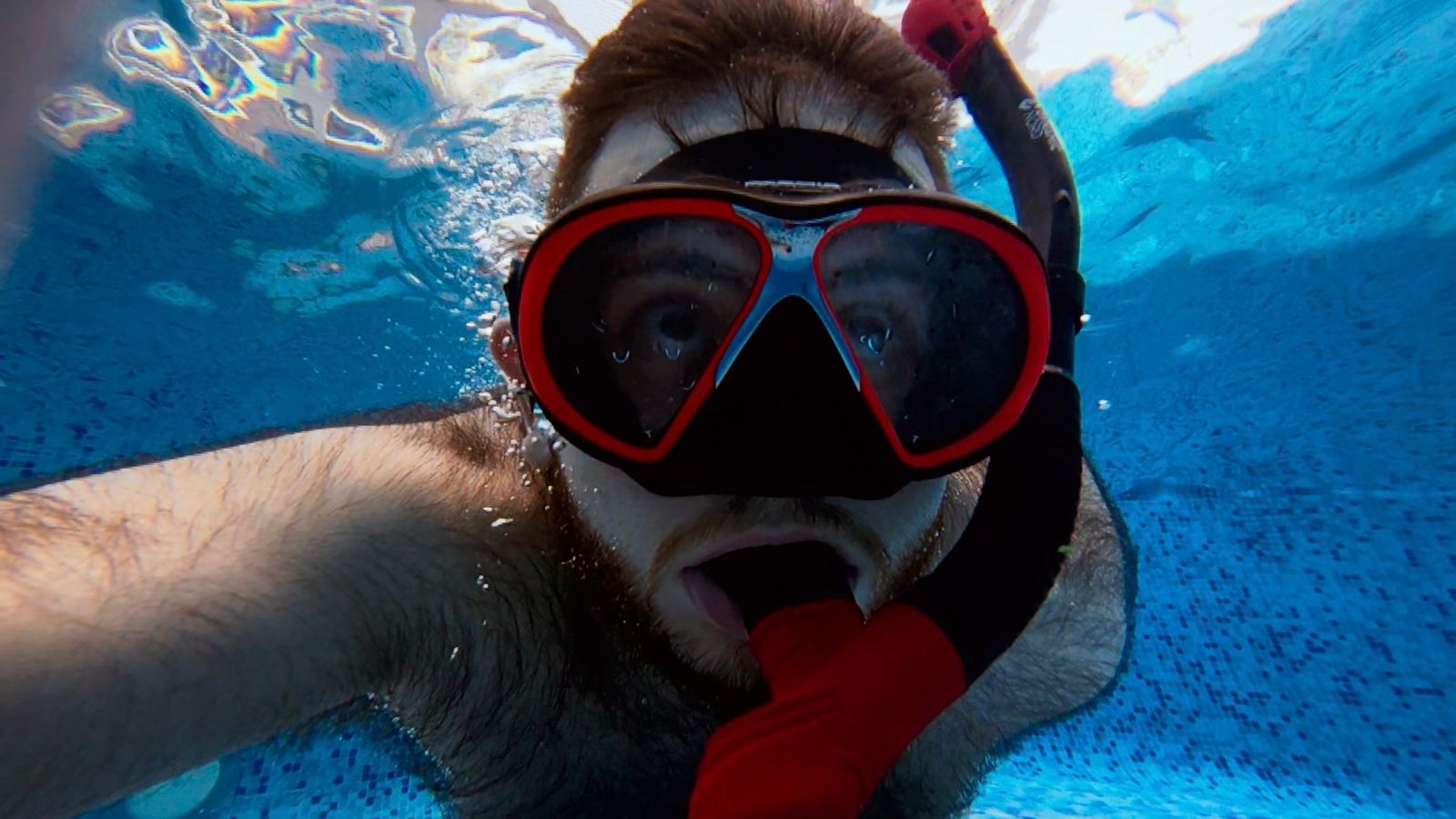 Hamze snorkeling